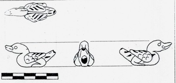 Sifflet « antique » du musée préhistorique de Valence. H. 2 ; L. 4,5 ; l. 1,7 cm. Sifflet « antique » du musée préhistorique de Valence. H. 2 ; L. 4,5 ; l. 1,7 cm.