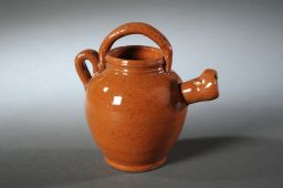 Sifflet à eau en forme de cruche © MuCEM / Christophe Fouin Sifflet à eau en forme de cruche © MuCEM / Christophe Fouin